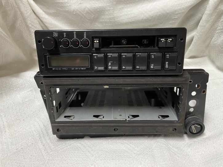 Clarion BMW Radio PU-9203 R1100RT, R100RT, R80, K100 RT und LT. #15018